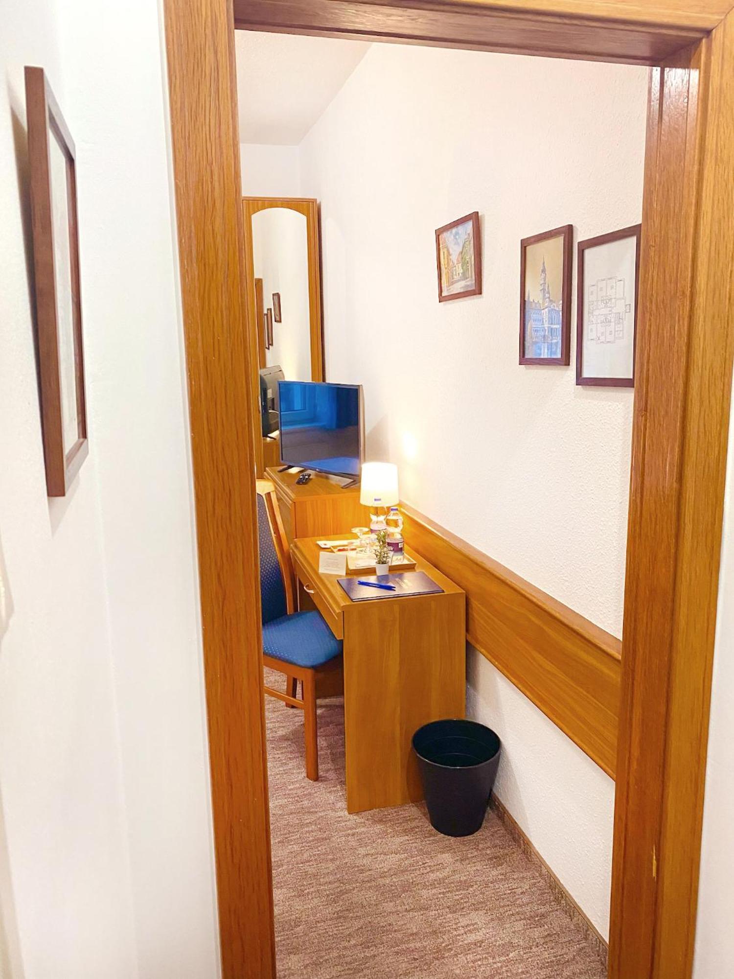 Hotel Wesselenyi Gyor Ngoại thất bức ảnh