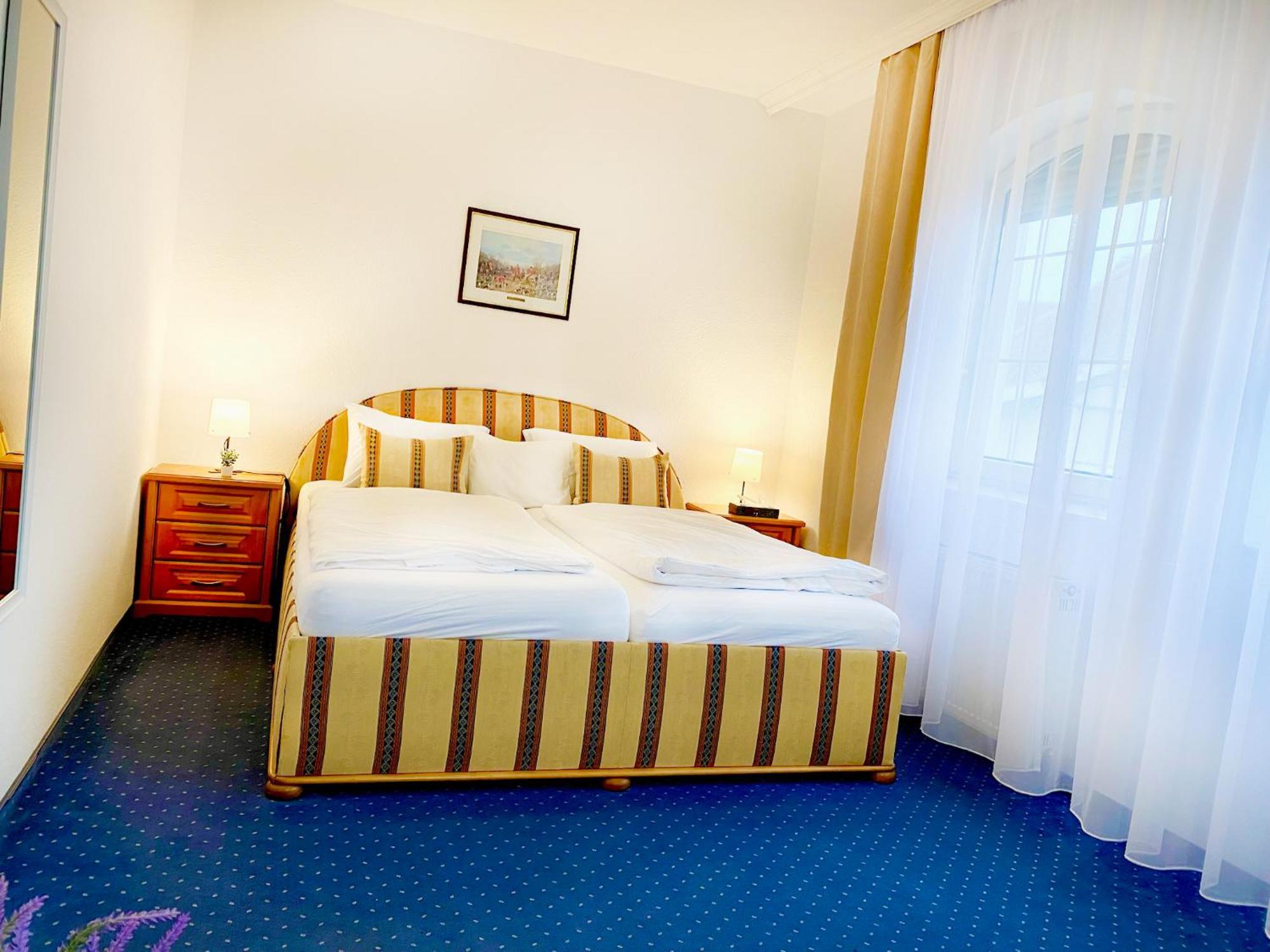 Hotel Wesselenyi Gyor Ngoại thất bức ảnh